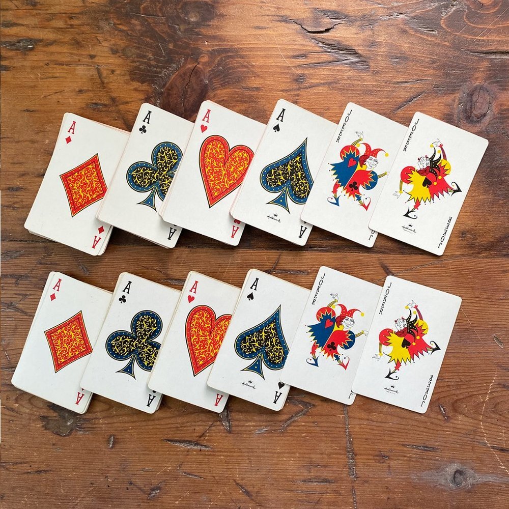 Vintage Collectible Peanuts Snoopy 1970s Playing Cards - Picture 2 of 9